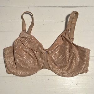 Chantelle 32” D Bra
